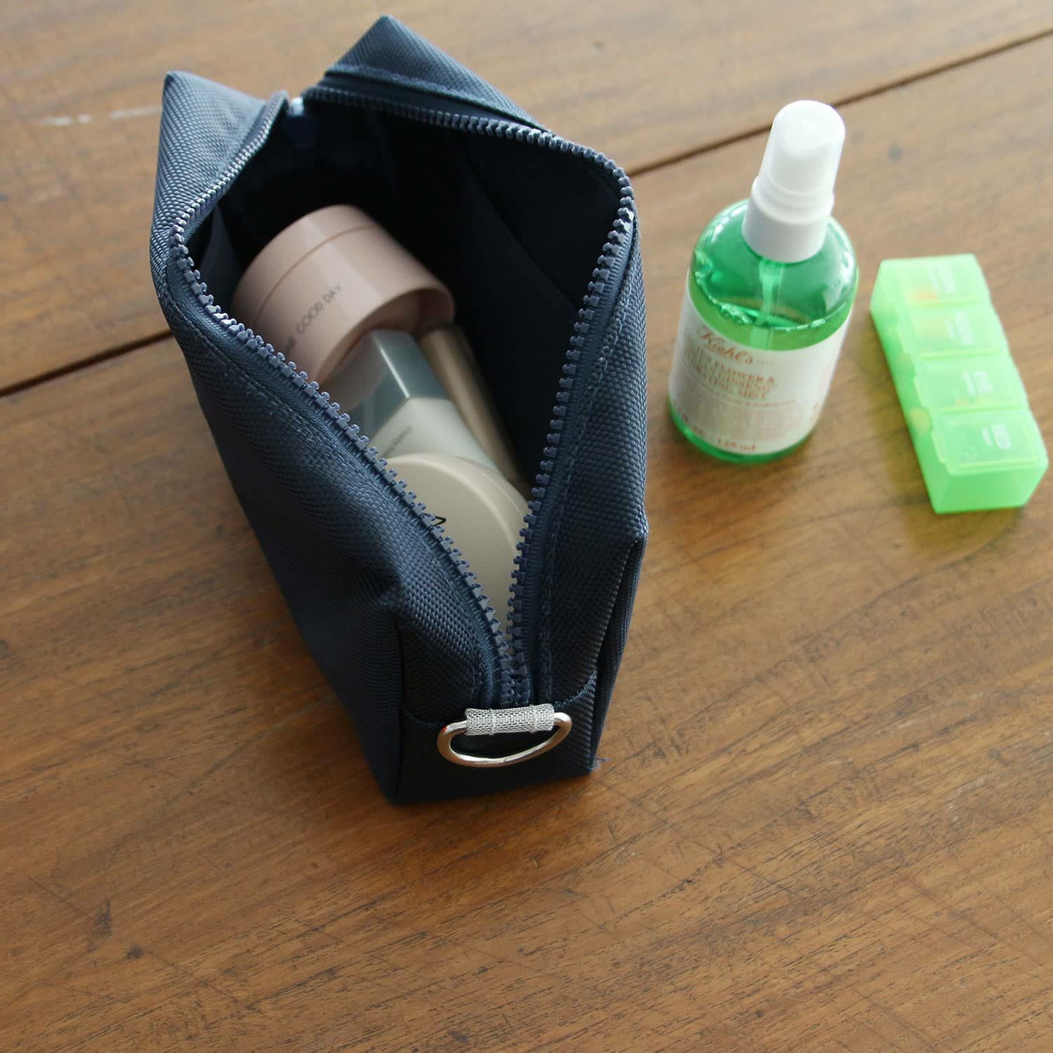 DETAIL ディテール | Solid Pouch Medium ソリッドポーチ ミディアム