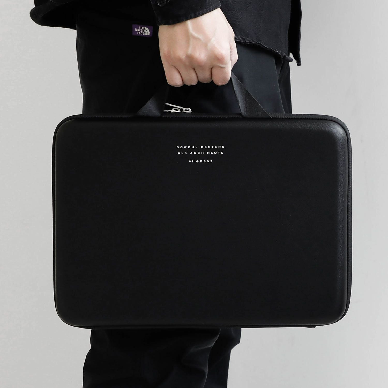 000000008256-14.jpg?size=xxl&w