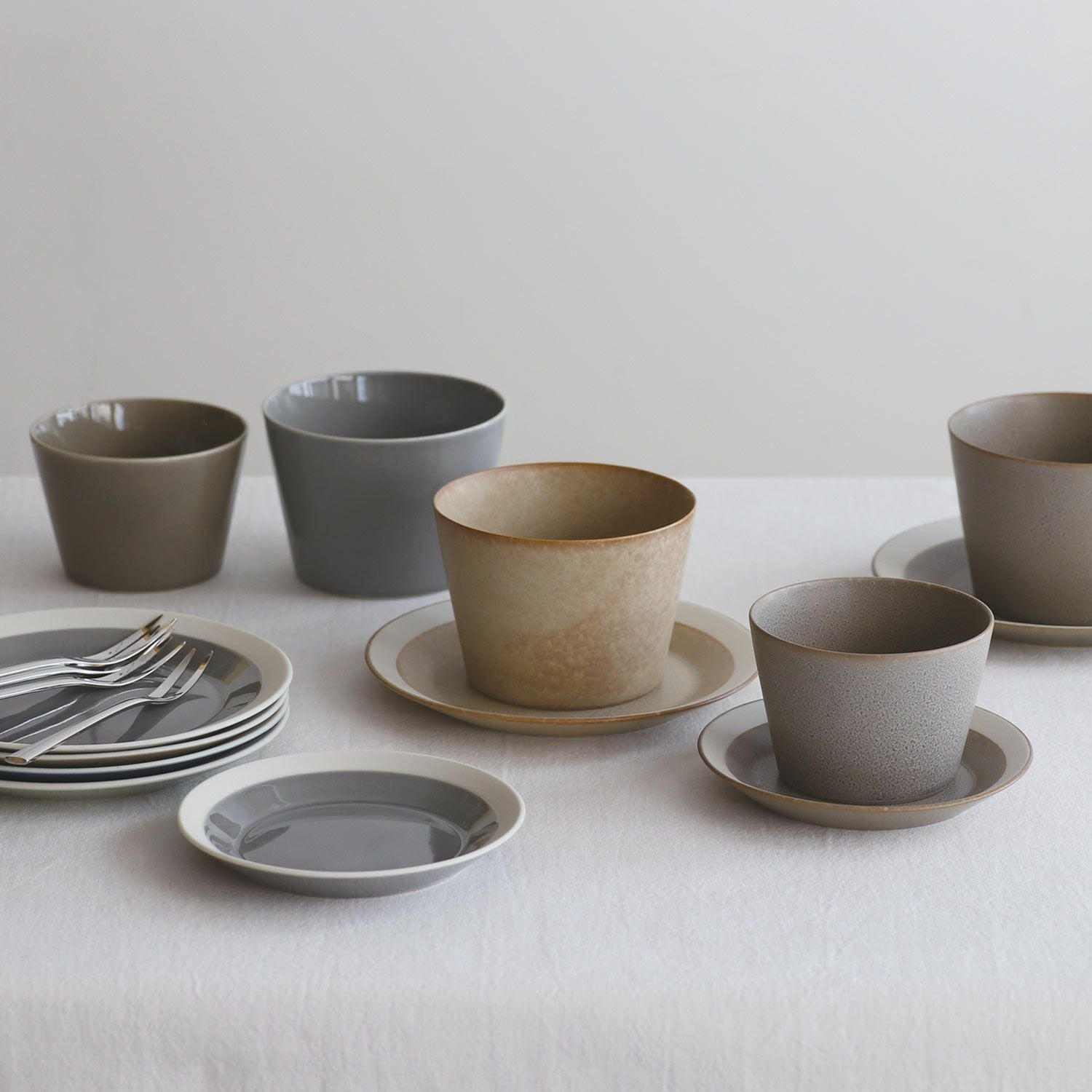 木村硝子店×イイホシユミコ 6枚セット yumiko iihoshi yumiko iihoshi porcelain × 木村硝子店 | dishes cup M | HIGHTIDE