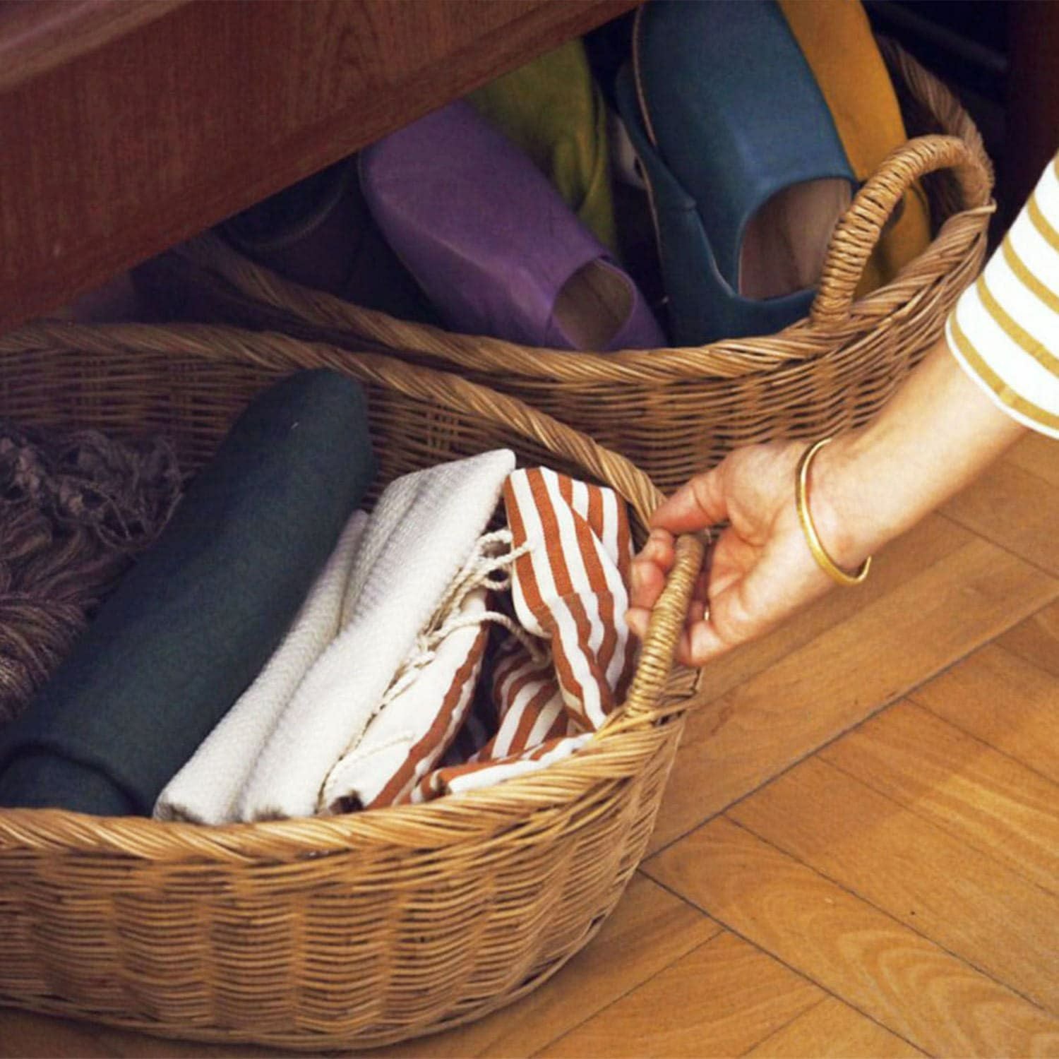 松野屋 | ラタン取手付楕円バスケットロータイプ M | HIGHTIDE