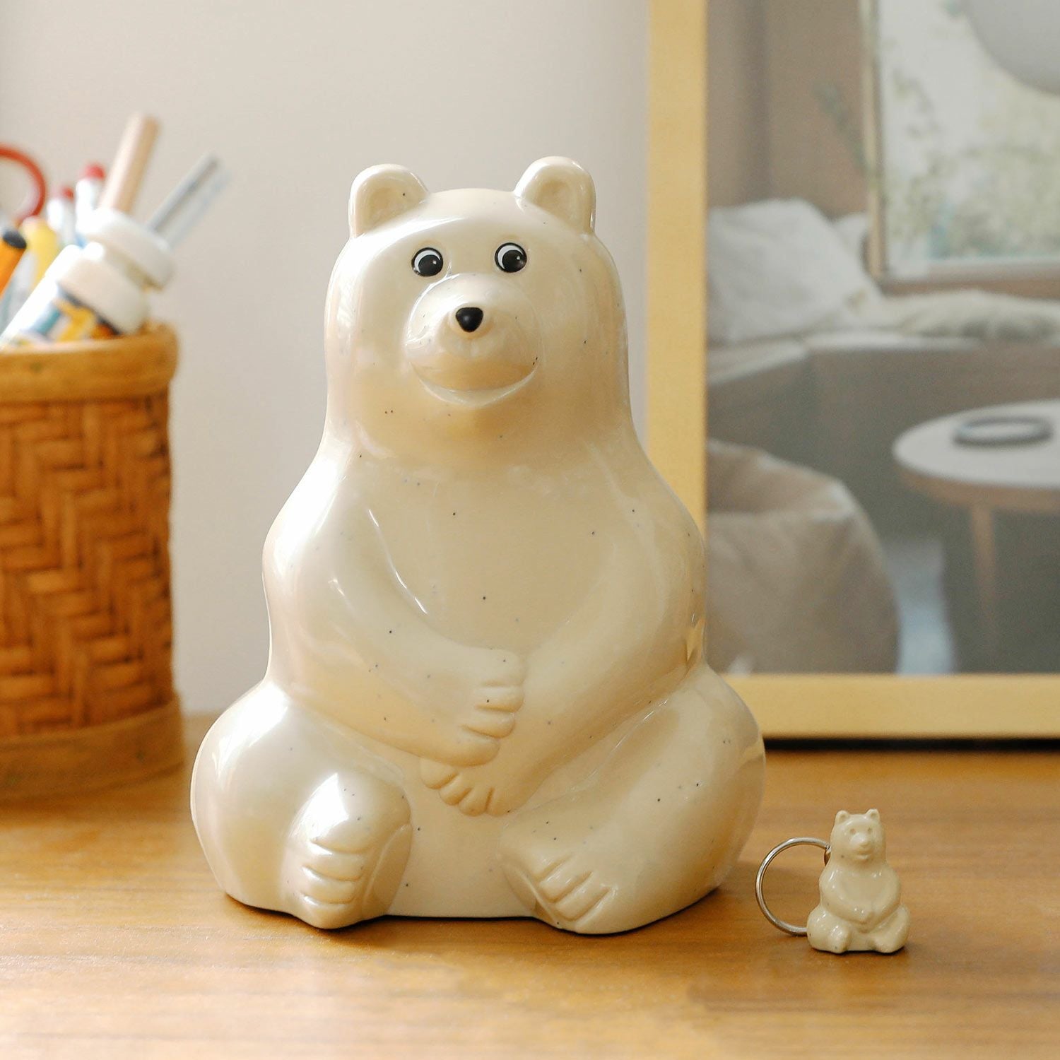 HIGHTIDE ハイタイド | ポーラーベアーキーホルダー 白くま貯金箱