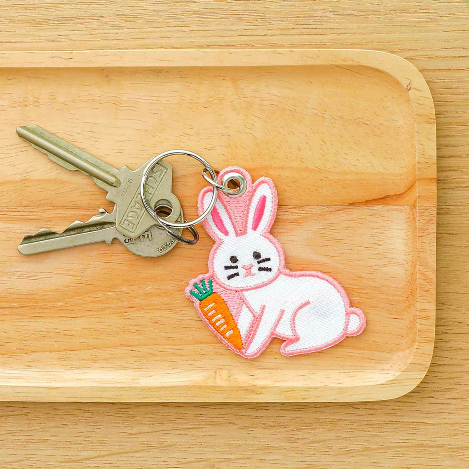 ニューレトロ | スティッチワークキーホルダー（うさぎ） | HIGHTIDE