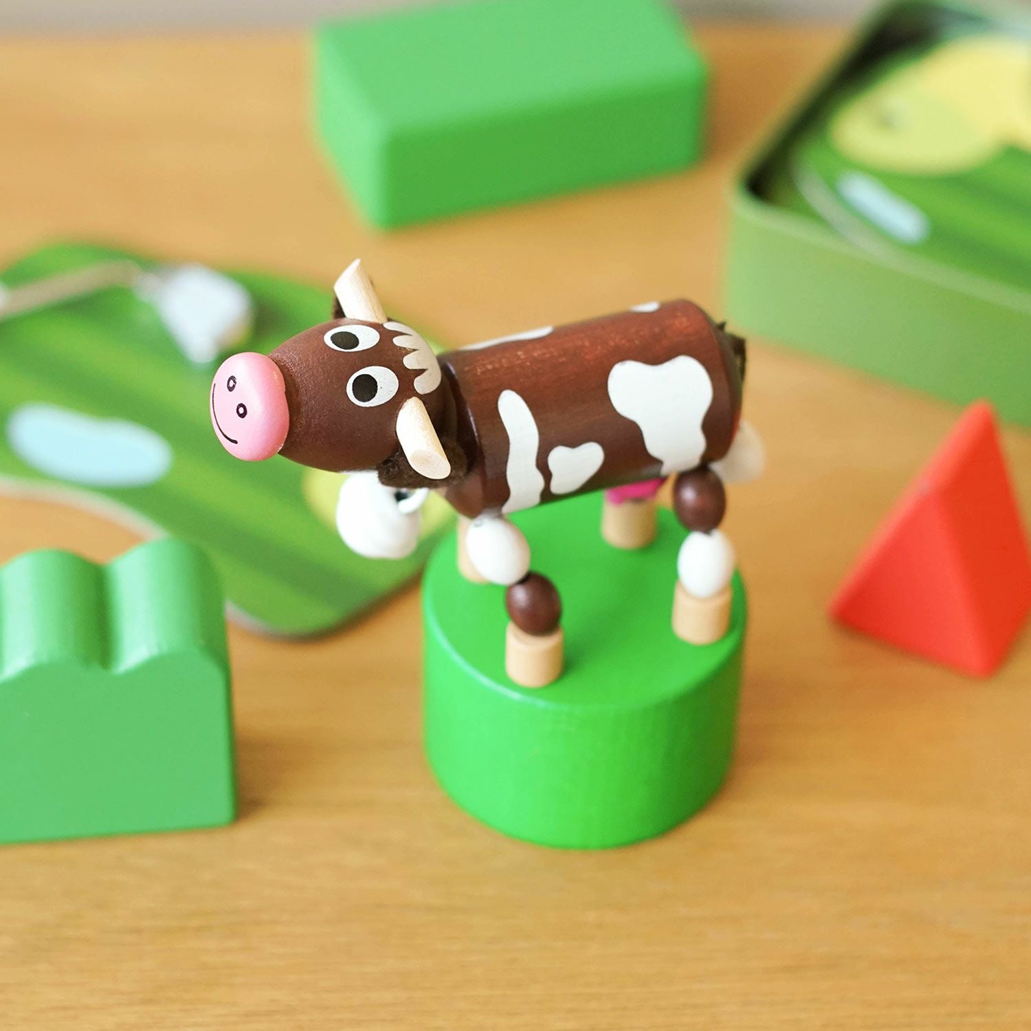 DETOA デトア | Wooden Push Up Toy COW プッシュトイ カウ | HIGHTIDE