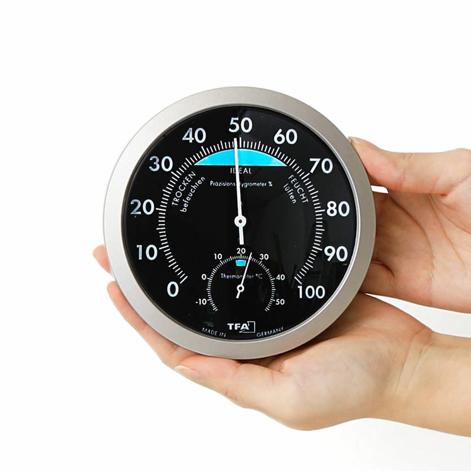 000000011827-08.jpg?size=xxl&w