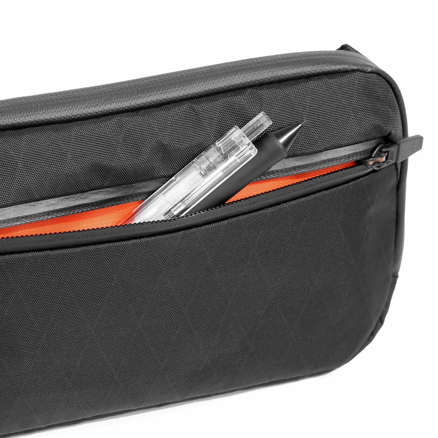 Aer エアー | Slim Pouch 2 X-Pac | HIGHTIDE（ハイタイド）公式サイト