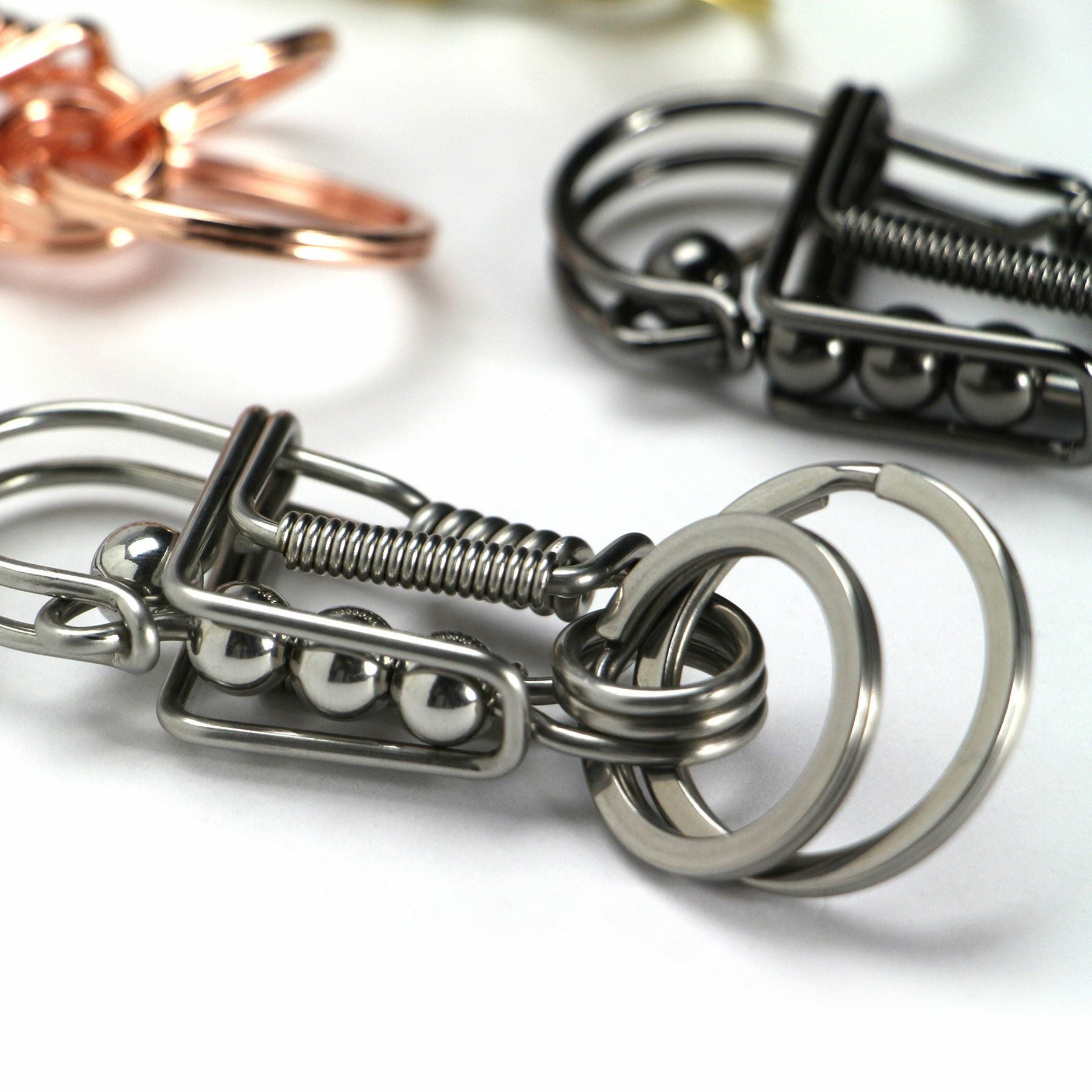 DETAIL ディテール | Metal Wire Carabiner メタル ワイヤー カラビナ
