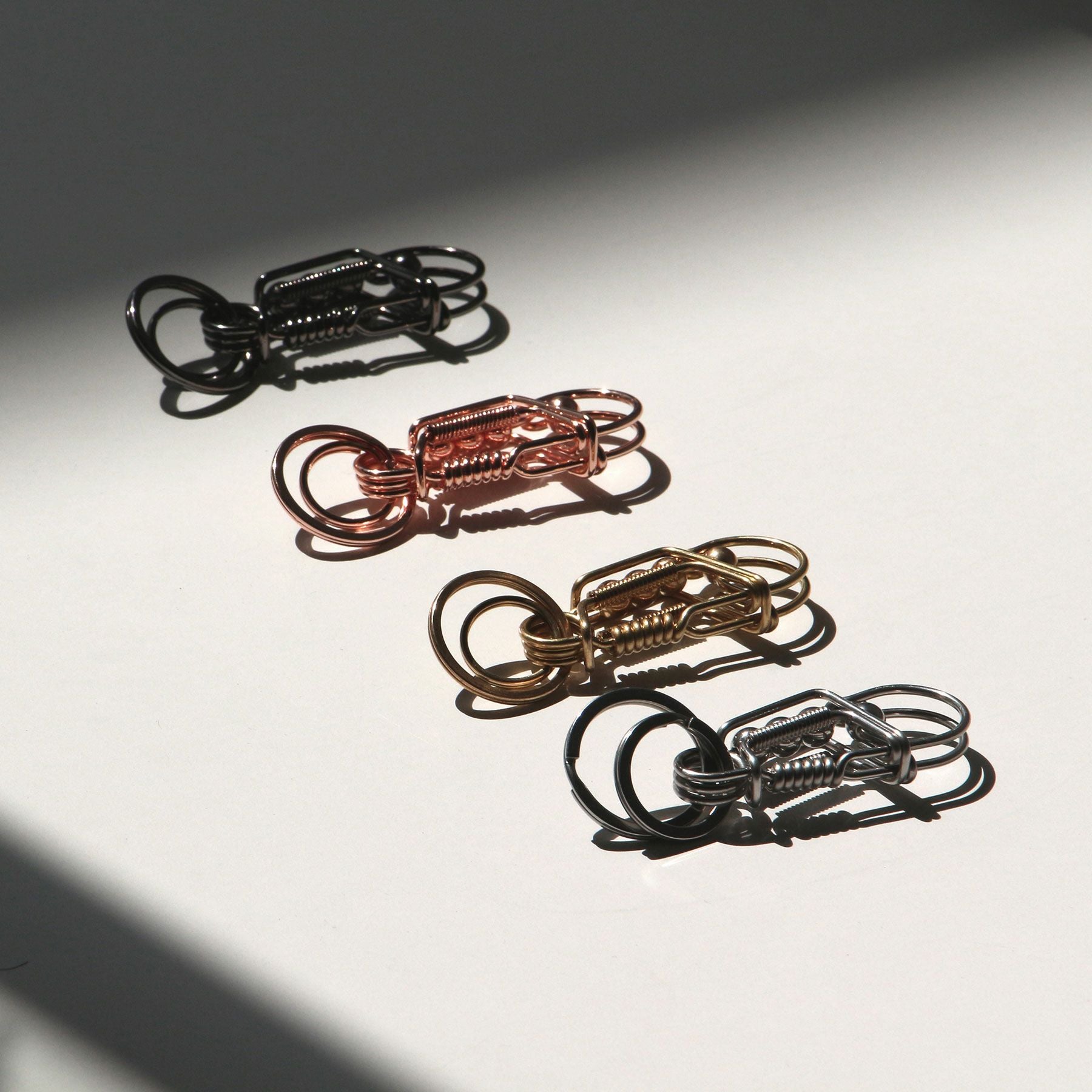 DETAIL ディテール | Metal Wire Carabiner メタル ワイヤー カラビナ