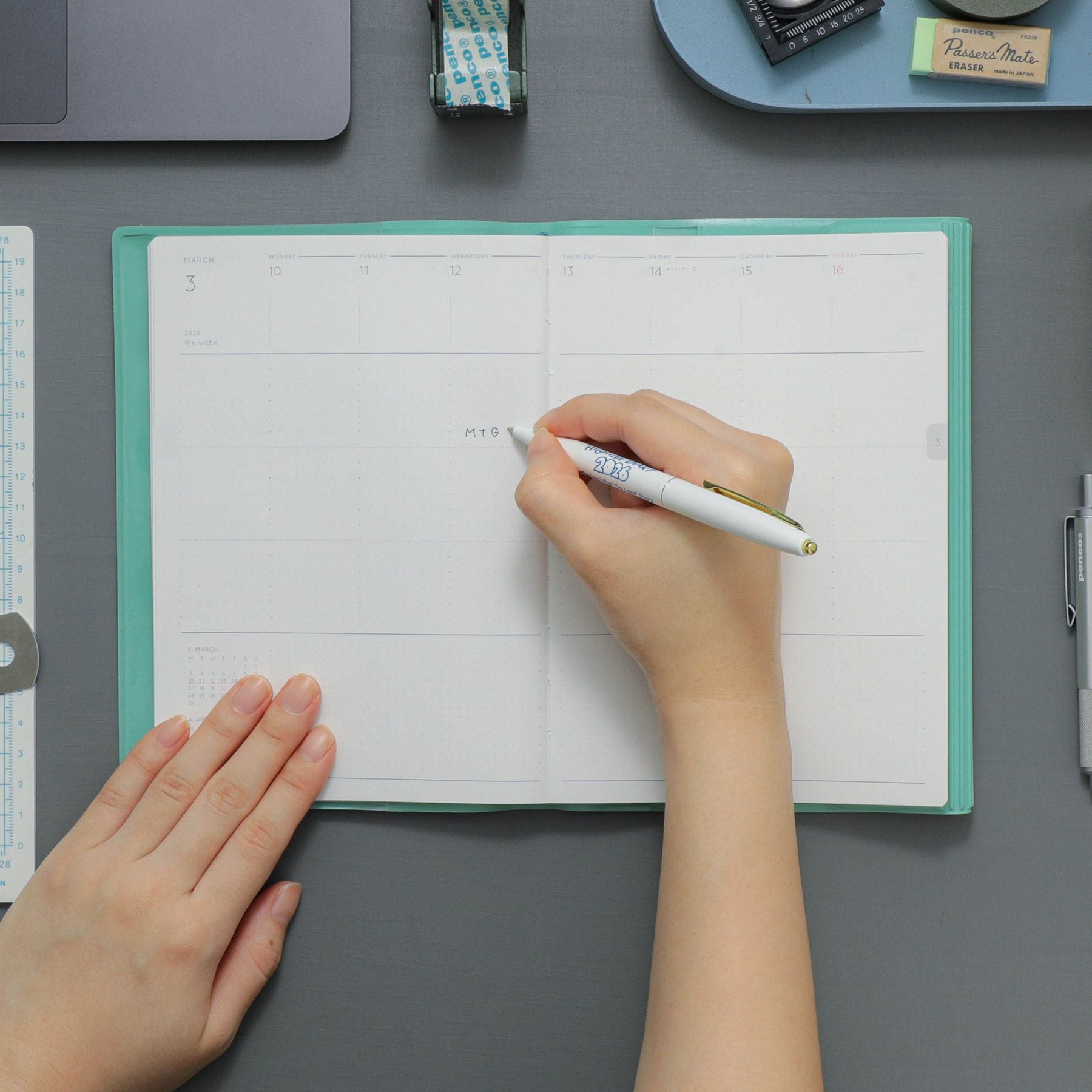 手帳 2026 ネーエ / B6 フリー 週間バーチカル / 2026年3月始まり