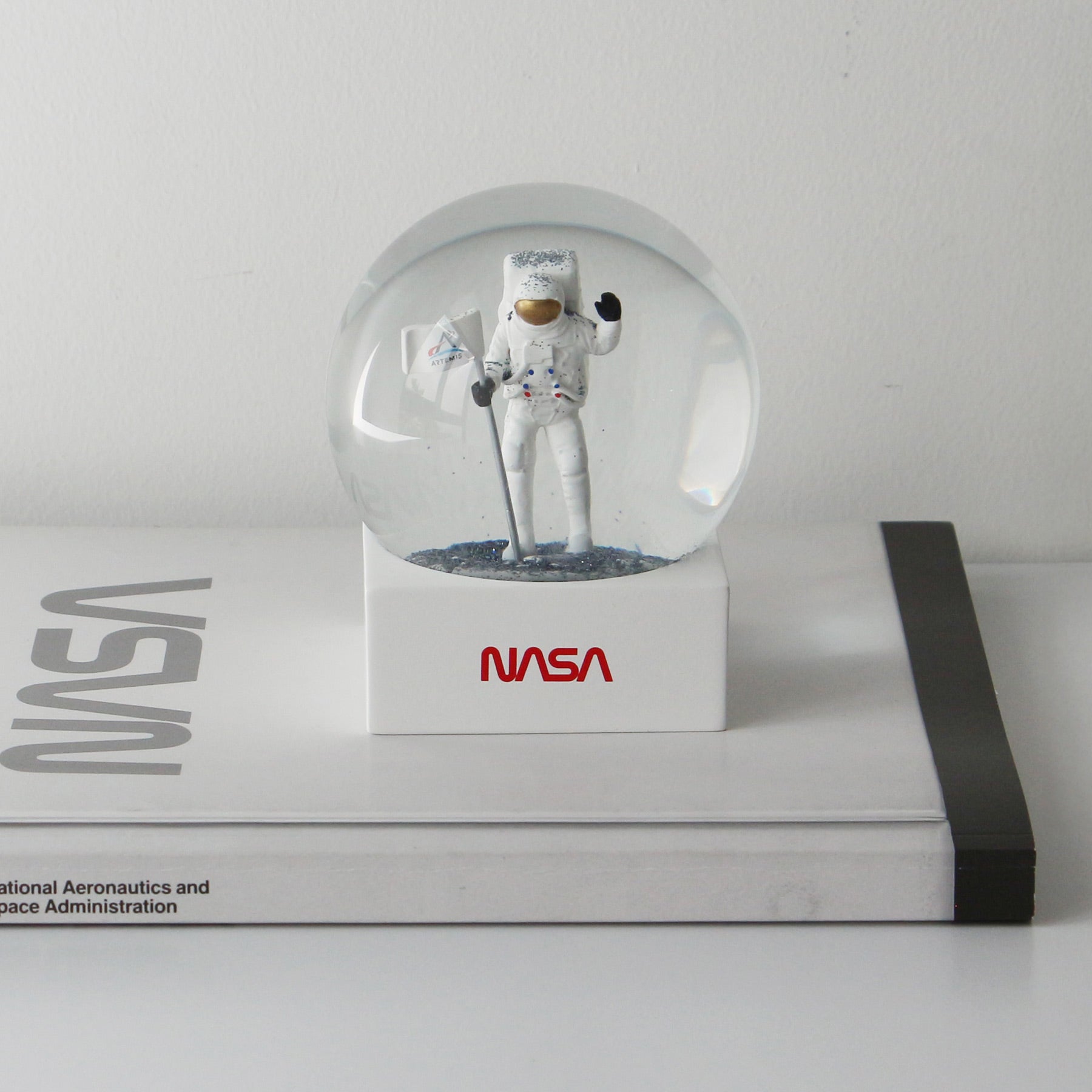 DETAIL | NASA SNOW GLOBE ナサ スノー グローブ | HIGHTIDE